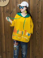 Loose Lettered Print Contrast Color Nine-Point Sleeve Hoodie
